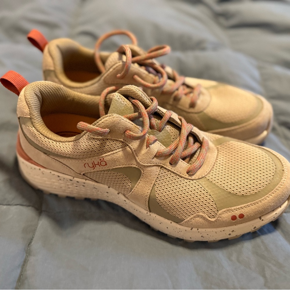 NWOB Women’s Ryka Tan and Coral Athletic Sneakers/Hikers 9